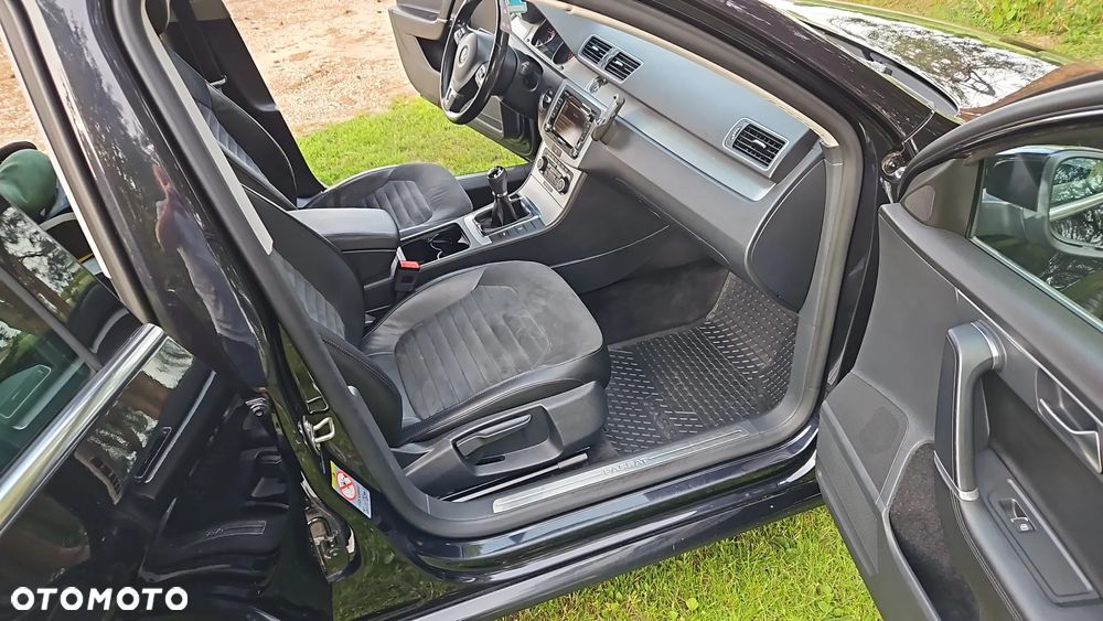 Volkswagen Passat 2.0 Blue TDI SCR Highline - 13