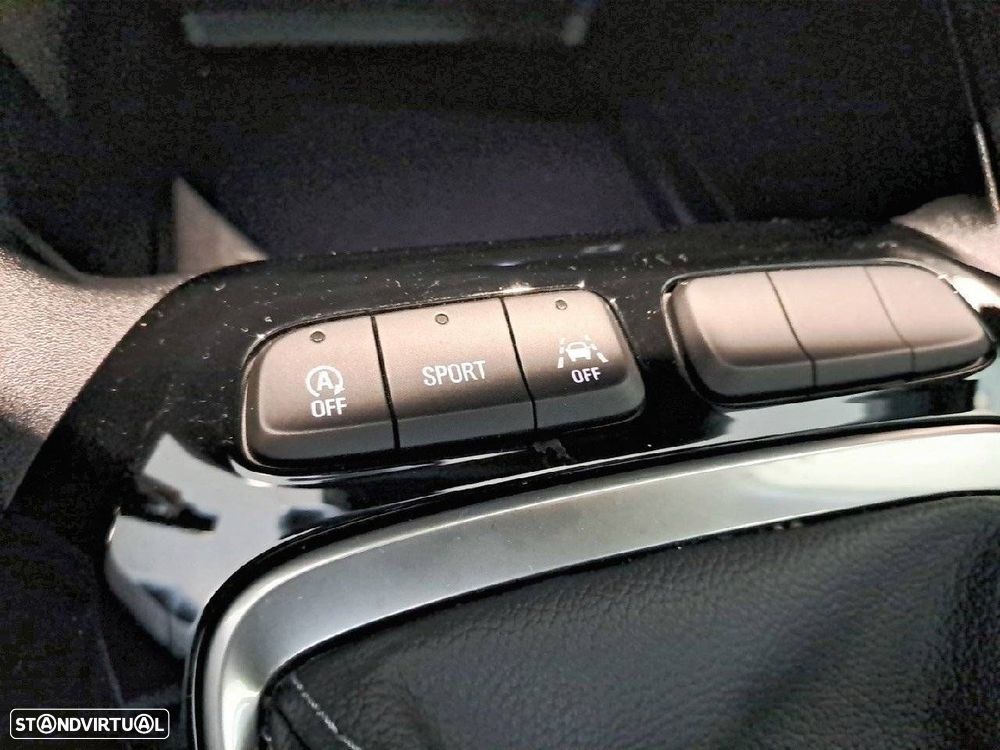 Opel Corsa 1.2 T GS - 24