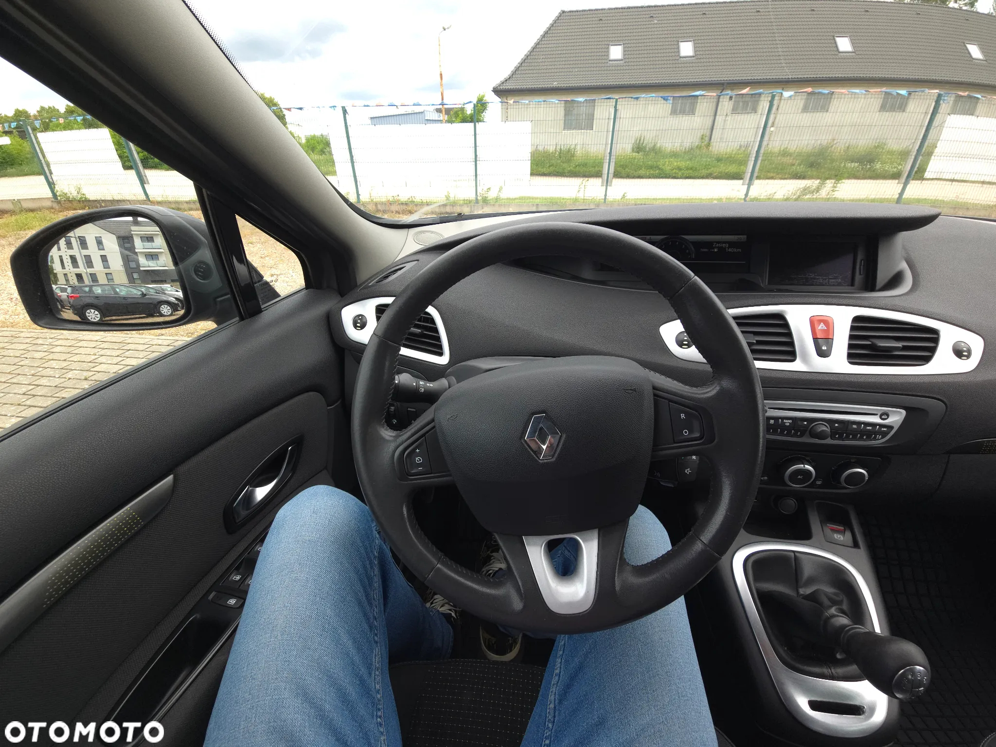 Renault Scenic 1.6 16V 110 TomTom Edition - 28