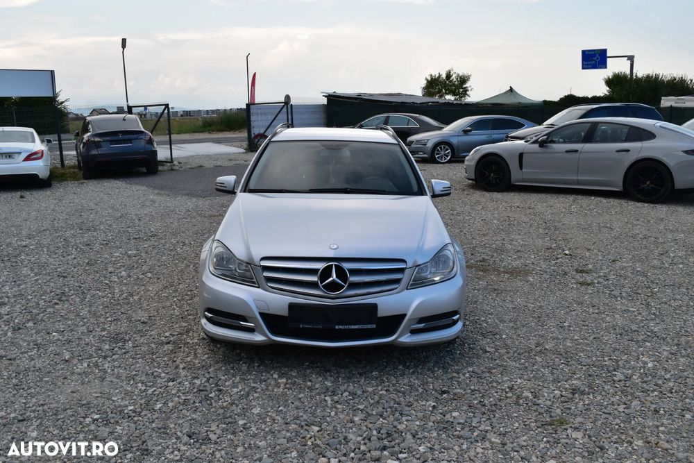 Mercedes-Benz C - 9