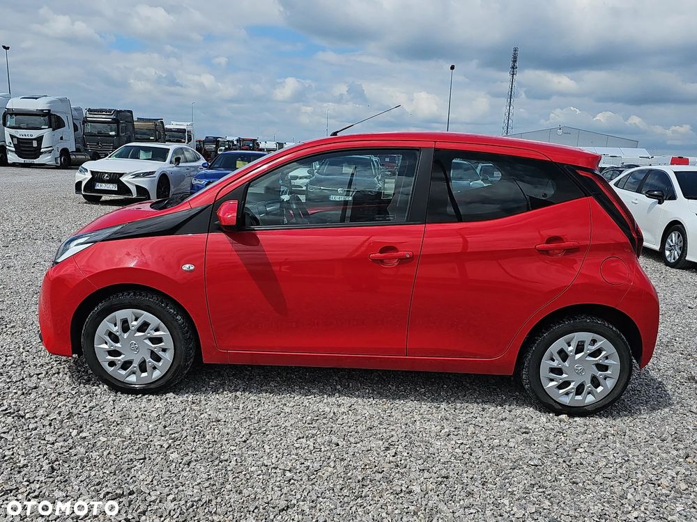 Toyota Aygo x-play - 8