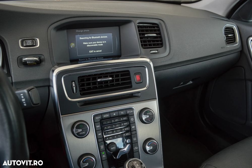 Volvo S60 D3 Geartronic Momentum - 22