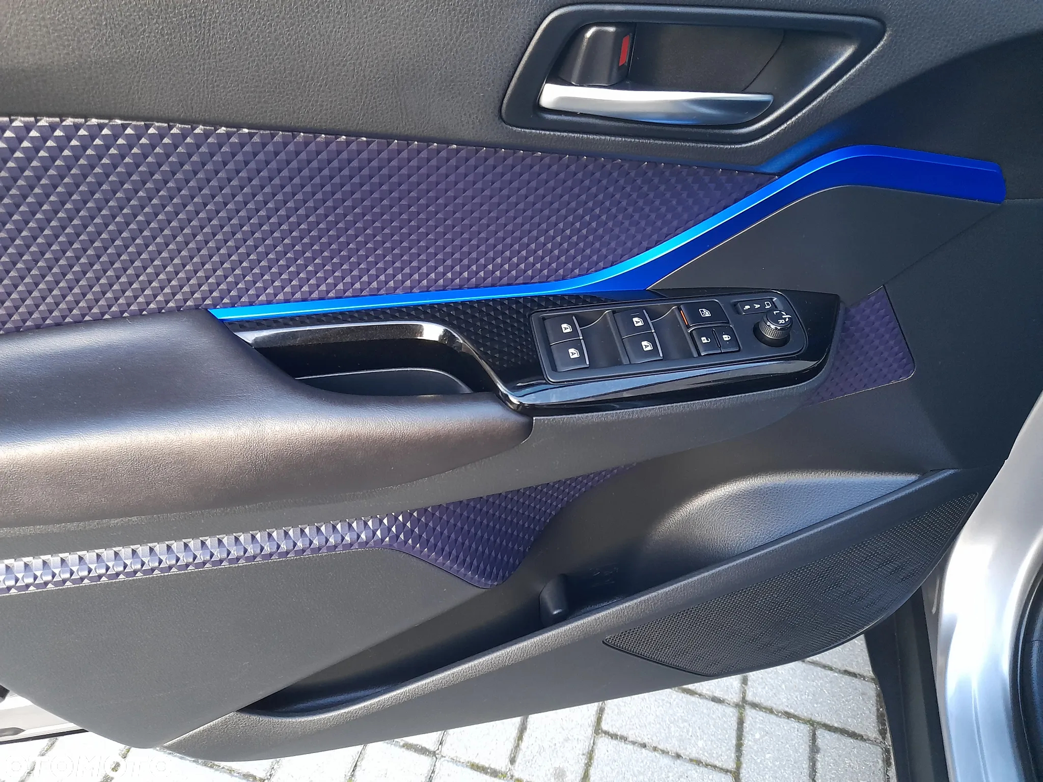 Toyota C-HR 1.8 Hybrid Dynamic - 14