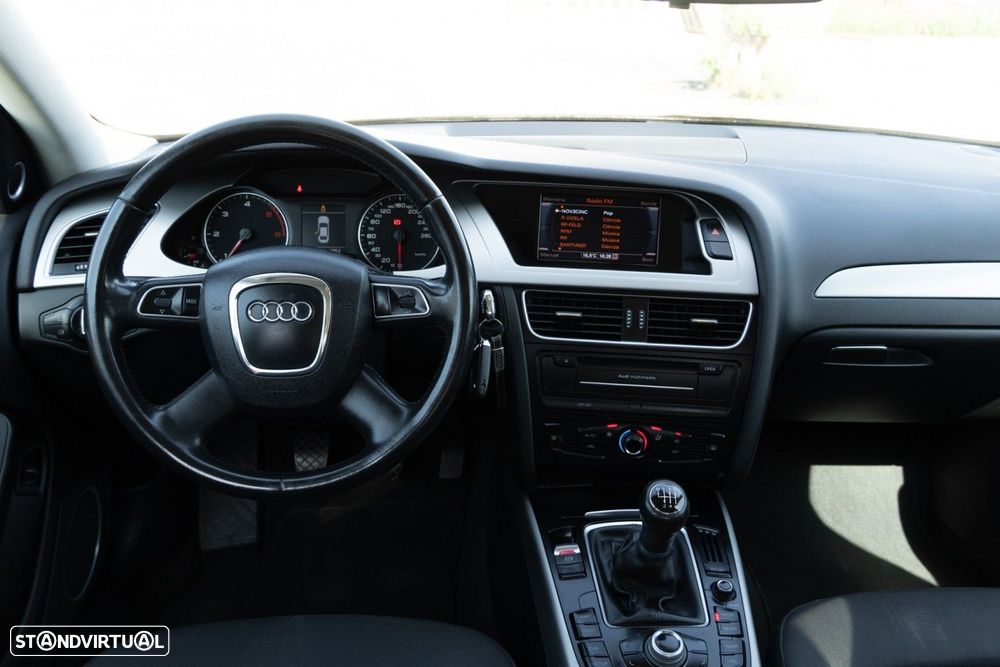 Audi A4 2.0 TDI Advance - 19