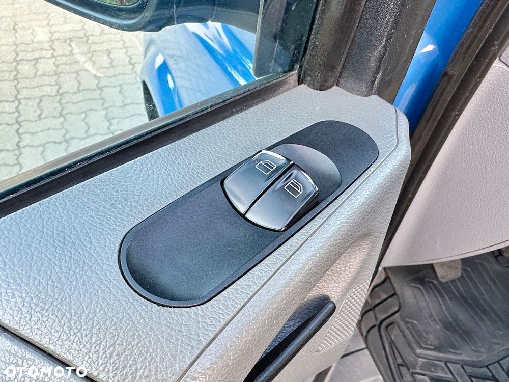 Mercedes-Benz Vito - 13