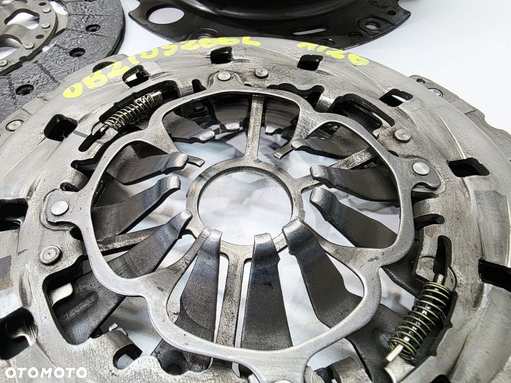 KOŁO DWUMASOWE SPRZĘGŁO AUDI A4 B8 A5 A6 C7 2.0 TDI TFSI 0B2105266L 1/26 - 7