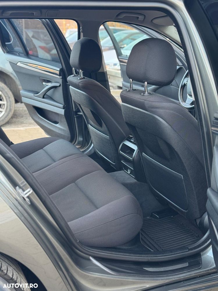 BMW Seria 5 525d xDrive Aut. - 17