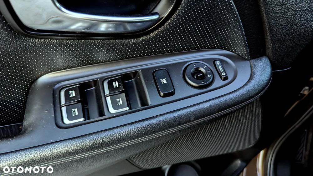 Kia Carens 1.6 GDI Business Line 7os EU6 - 15