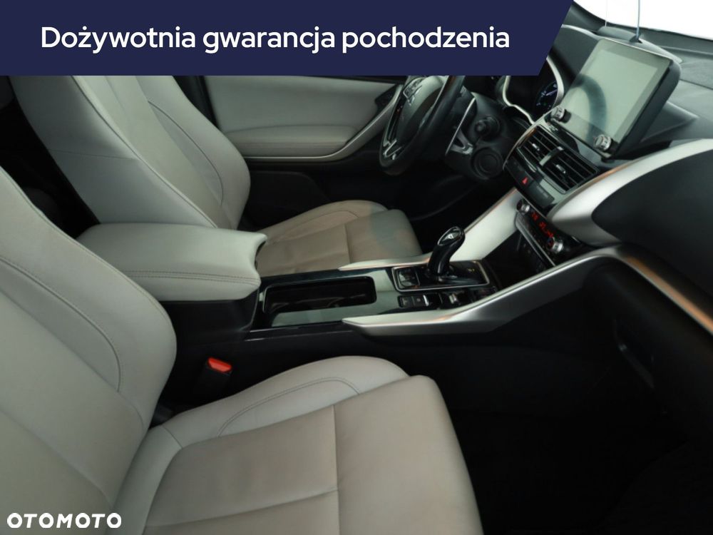 Mitsubishi Eclipse Cross - 9