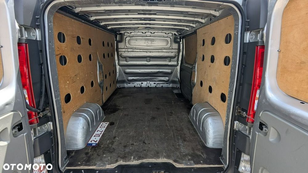 Opel Vivaro - 31