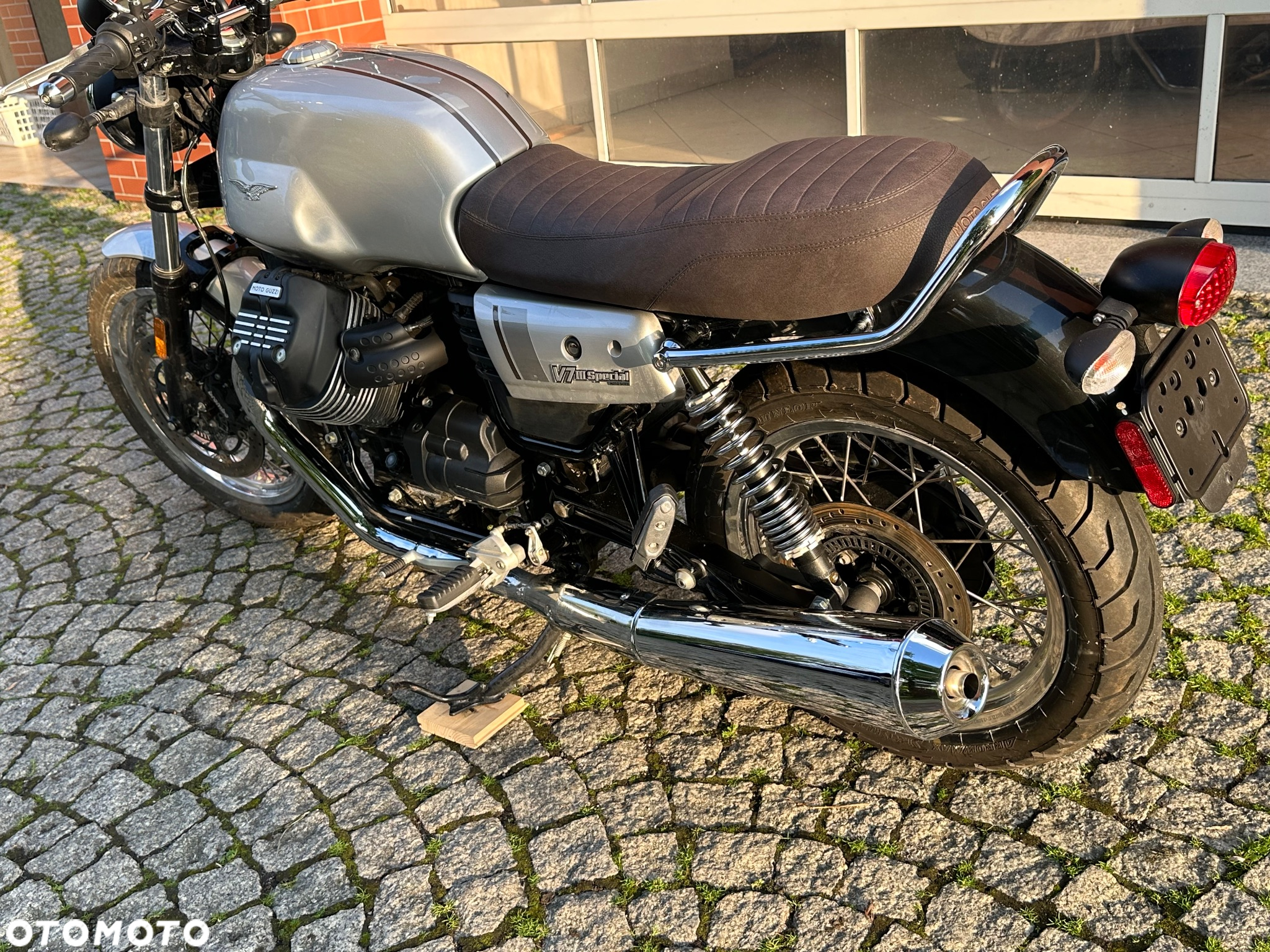 Moto Guzzi V7 - 9
