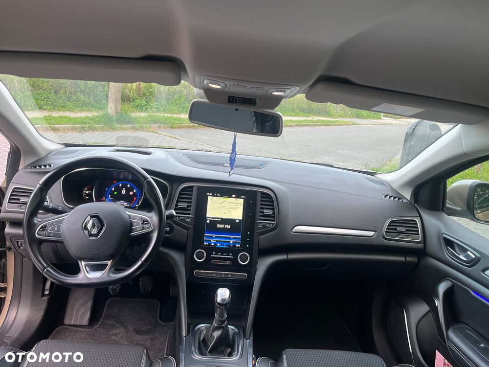 Renault Megane ENERGY TCe 130 Start & Stop Bose Edition - 9