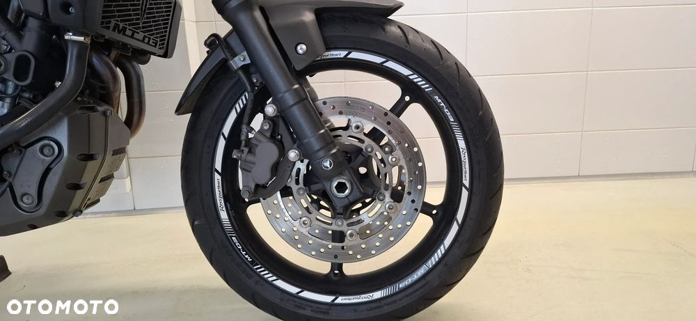 Yamaha MT - 17