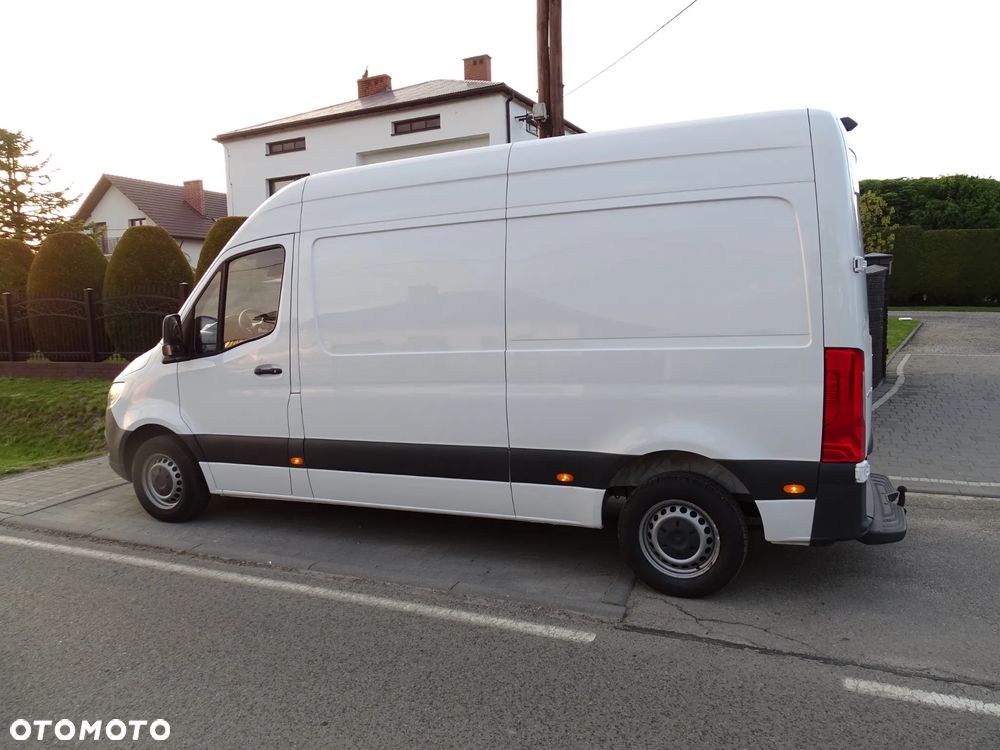 Mercedes-Benz SPRINTER - 7