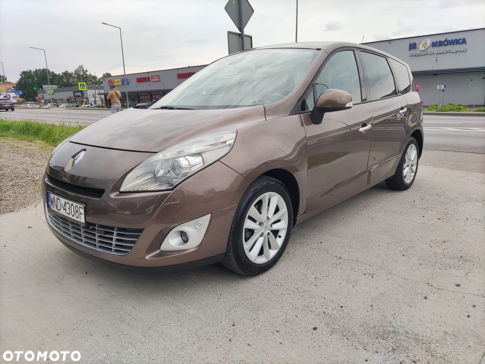 Renault Scenic 2.0 16V Bose Edition CVT - 1