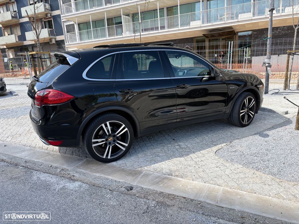 Porsche Cayenne Platinum Edition - 4