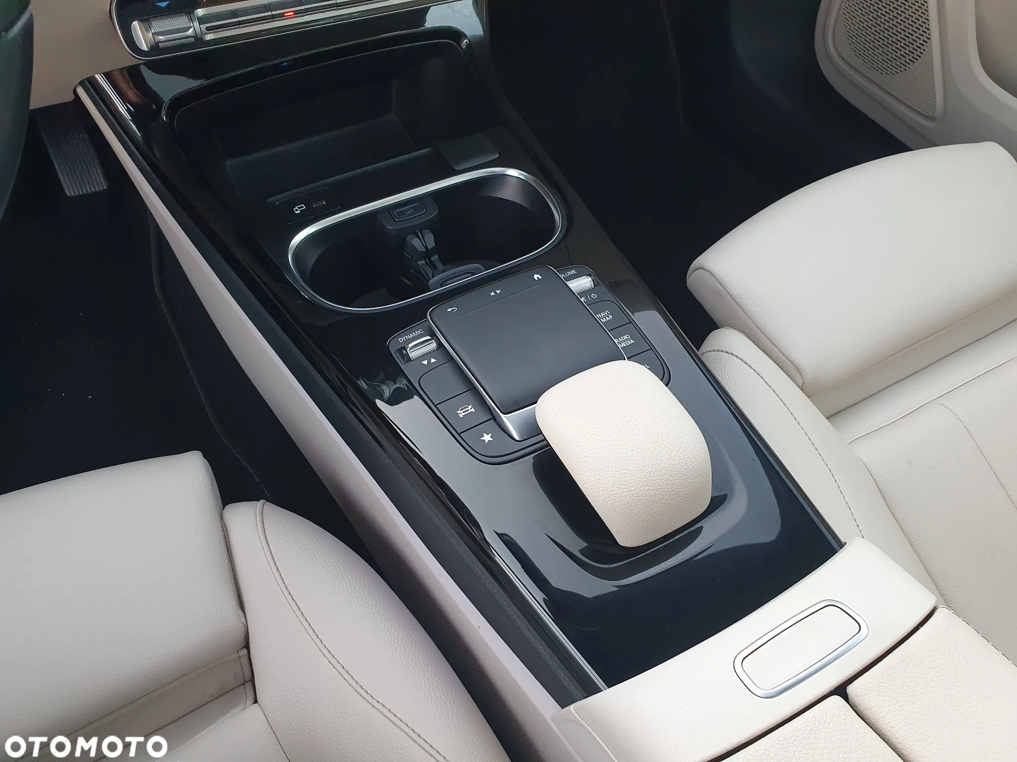Mercedes-Benz Klasa A 220 4-Matic Style 7G-DCT - 26