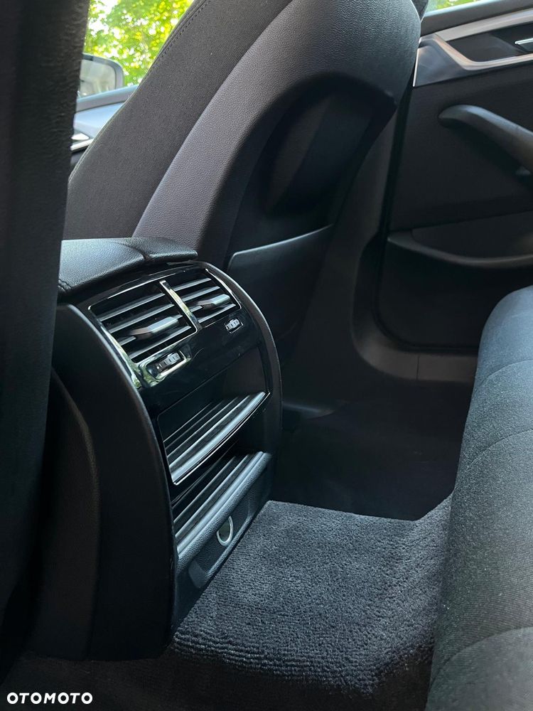 BMW Seria 5 518d - 17