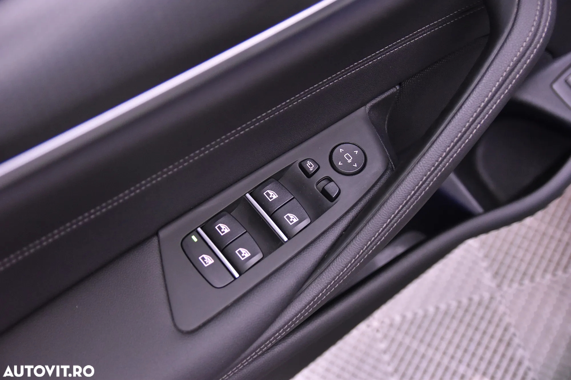 BMW Seria 5 530e xDrive AT PHEV - 14
