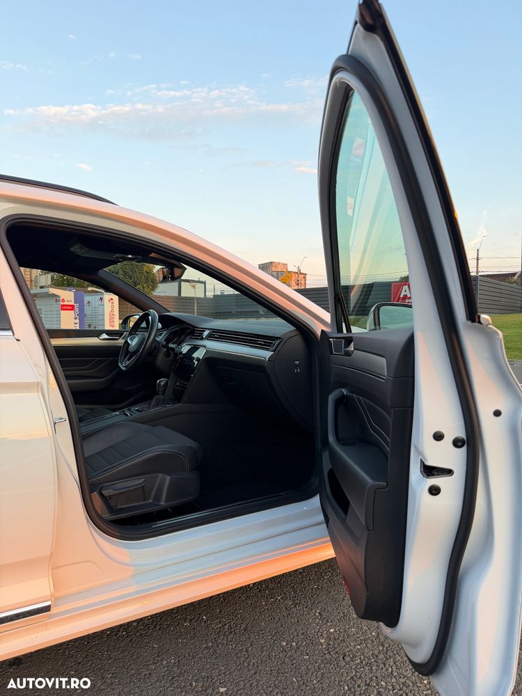 Volkswagen Passat - 26