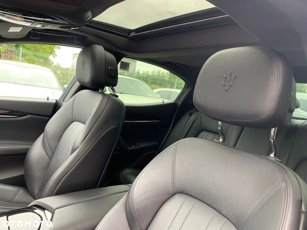 Maserati Ghibli S Q4 GranLusso - 12