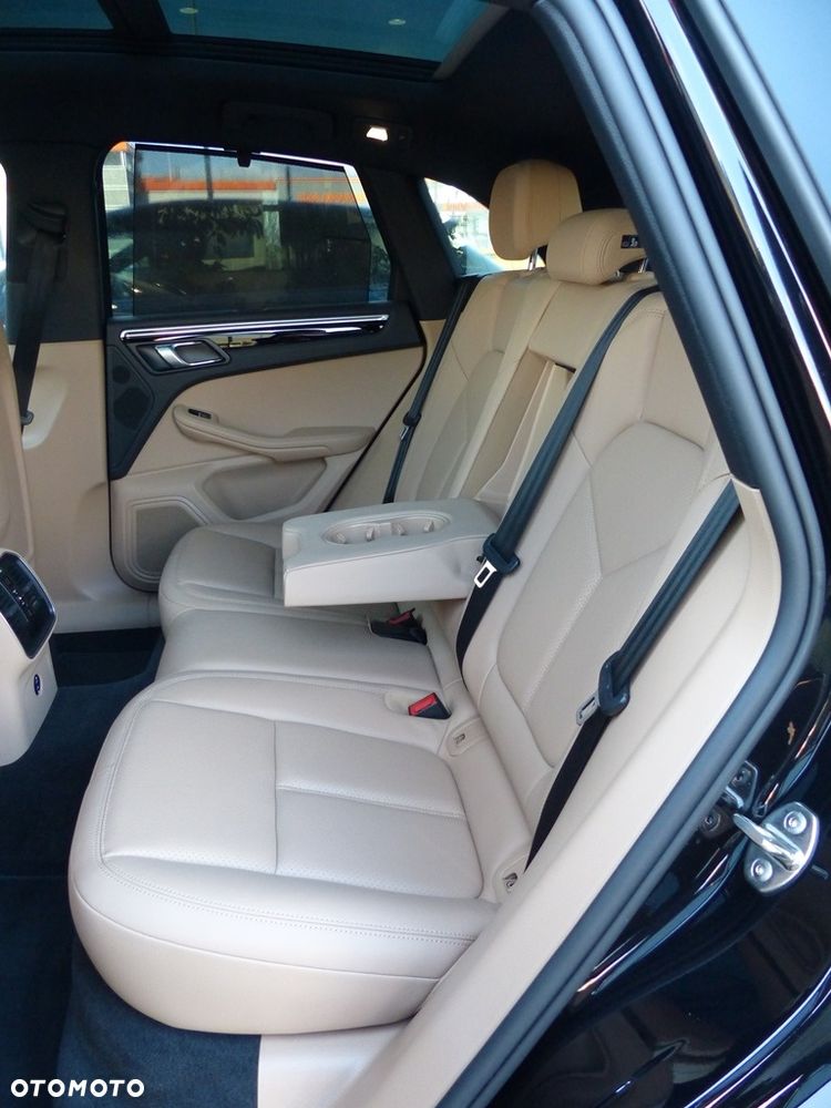 Porsche Macan - 23
