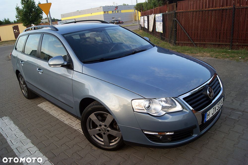 Volkswagen Passat 2.0 TDI DPF BlueMotion Technology Comfortline - 8