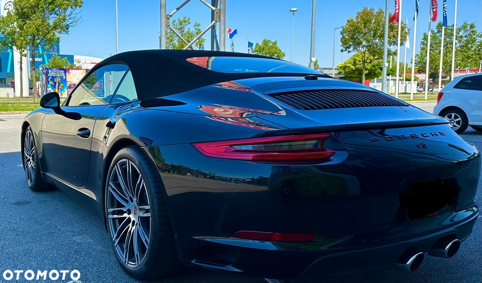 Porsche 911 Carrera Cabriolet PDK - 6