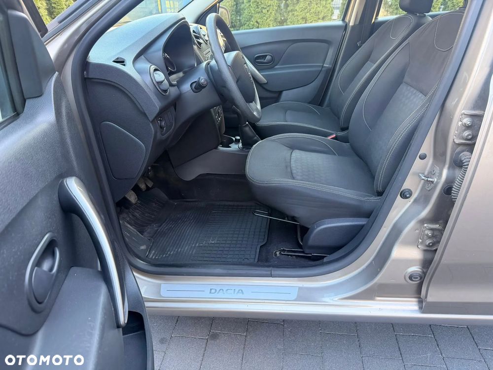 Dacia Sandero 1.2 16V Laureate - 13