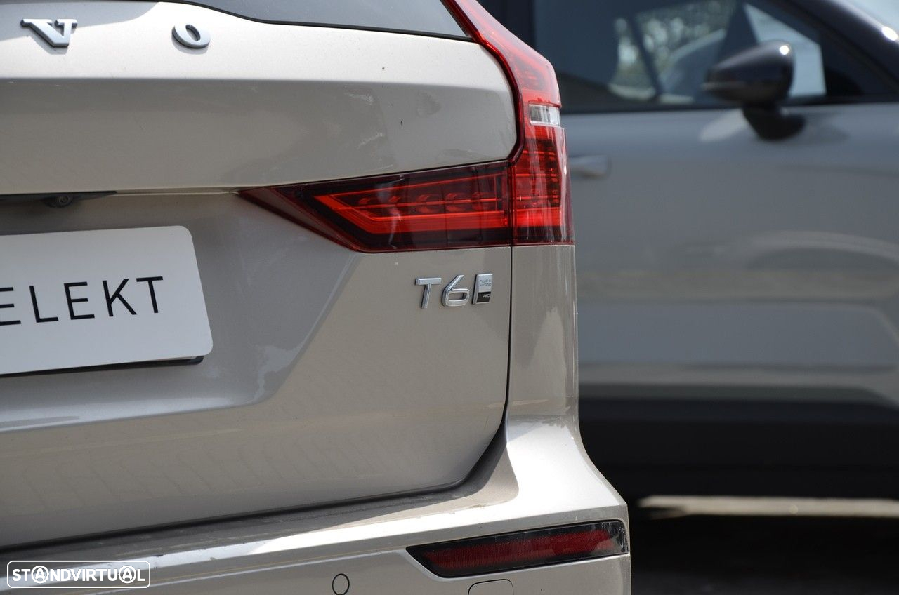 Volvo V60 2.0 T6 AWD TE Core - 23