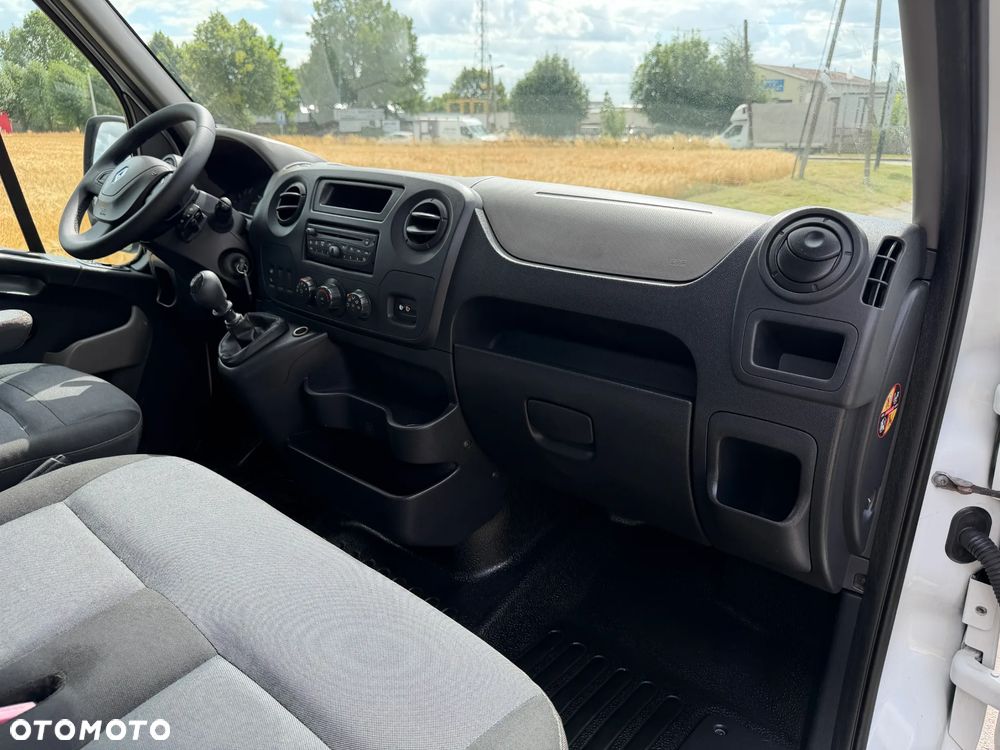 Renault Master * 2.3 / 125KM * L2H2 * Średni / Podwyższany * Furgon / Blaszak * - 34