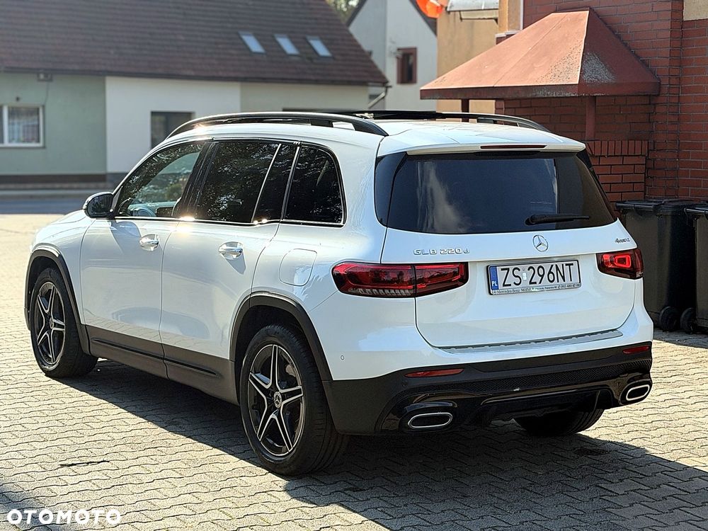 Mercedes-Benz GLB - 8