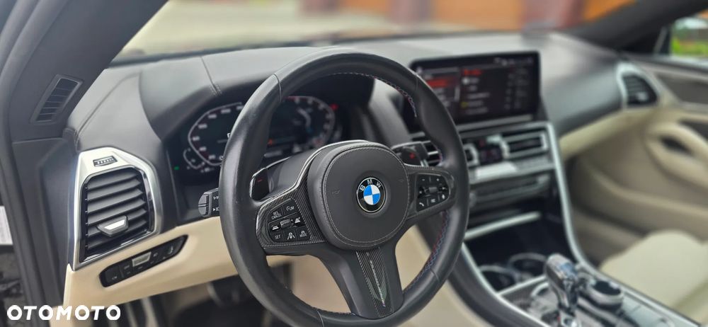 BMW Seria 8 - 36