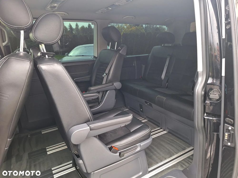 Volkswagen Multivan - 24