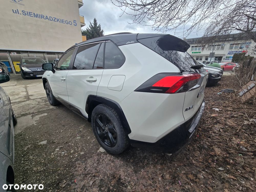 Toyota RAV4 - 3