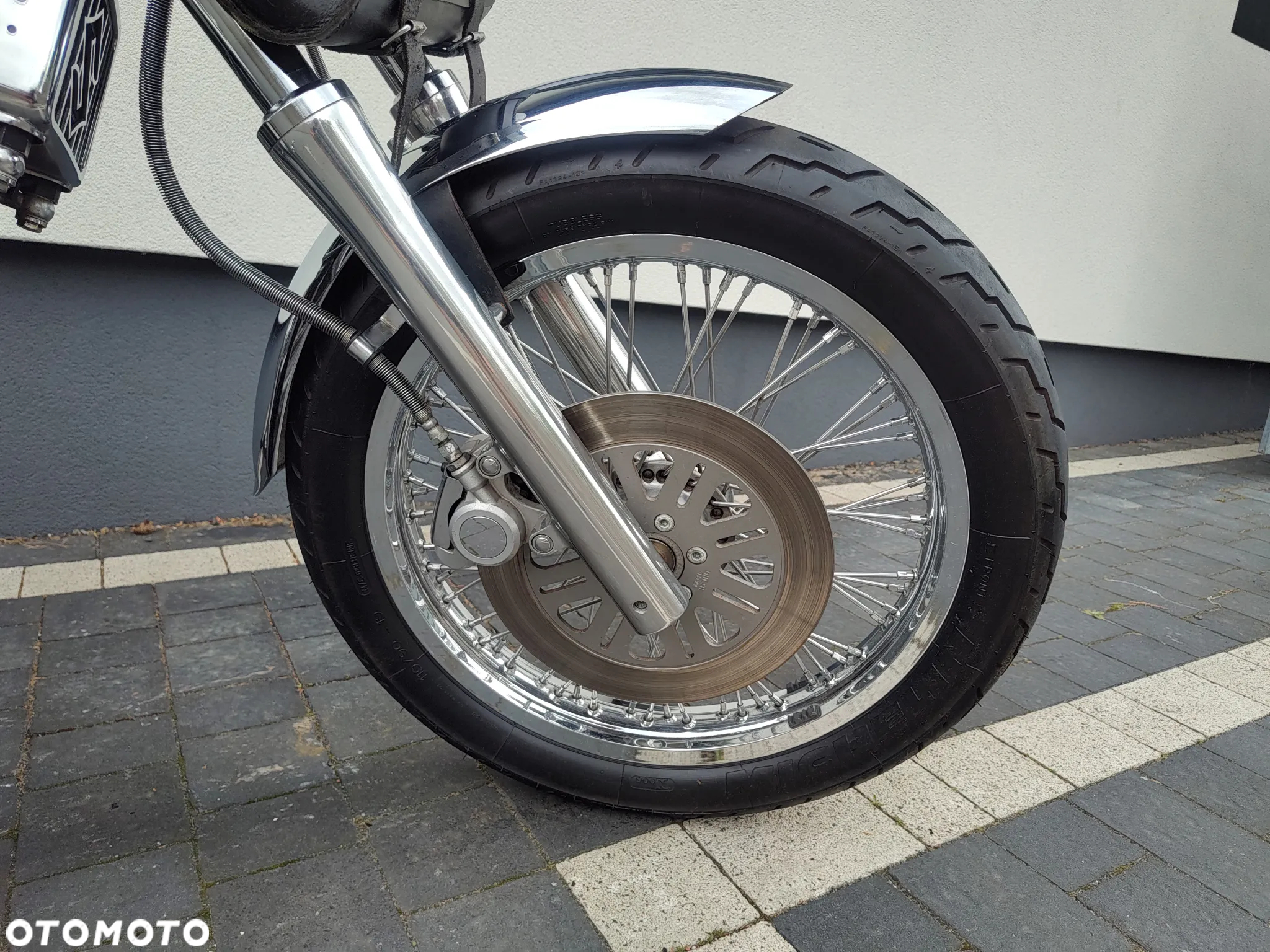 Suzuki Intruder - 15