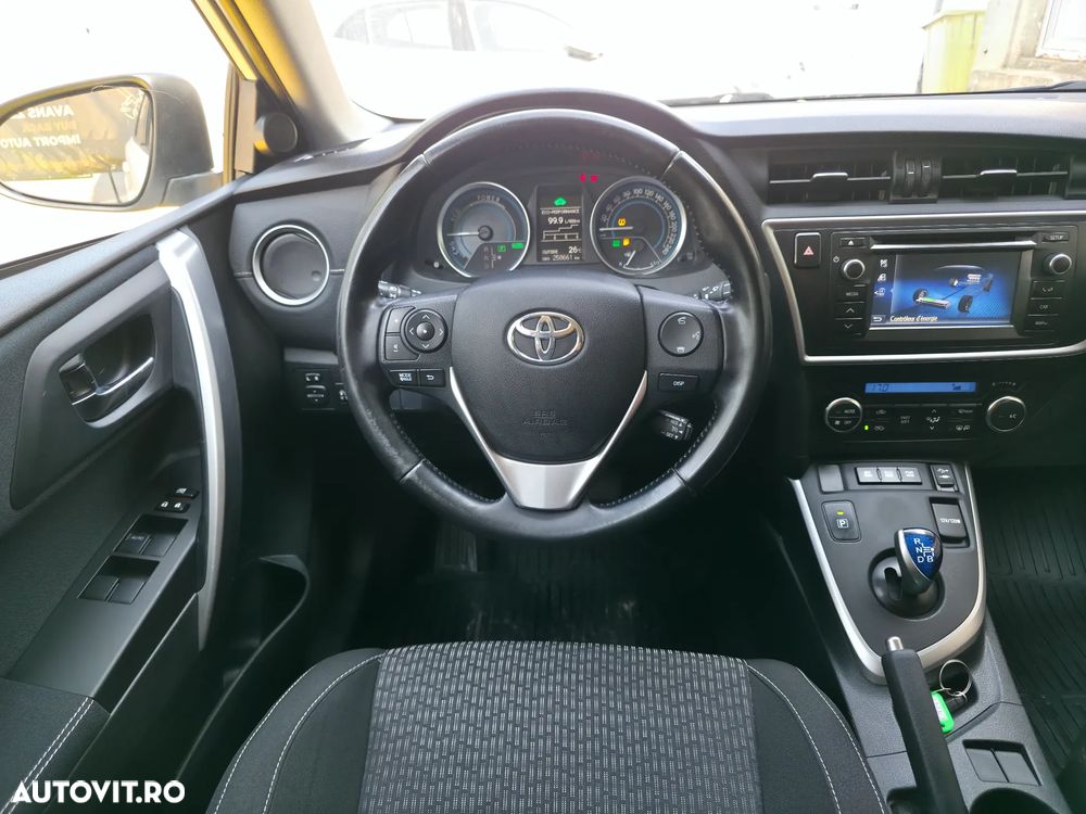 Toyota Auris 1.8 L VVT-i Hybrid Sol - 15