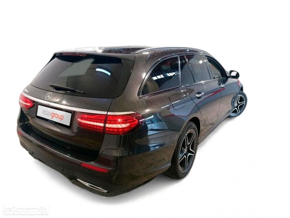 Mercedes-Benz E 300 de AMG Line - 2