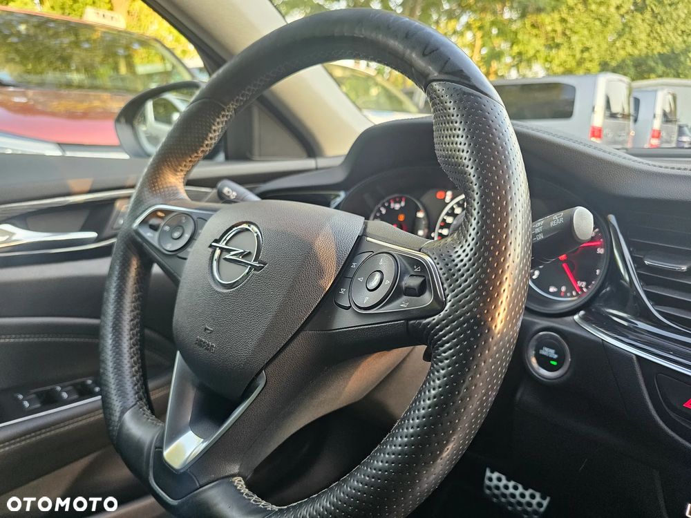 Opel Insignia 2.0 BiTurbo 4x4 Innovation - 24