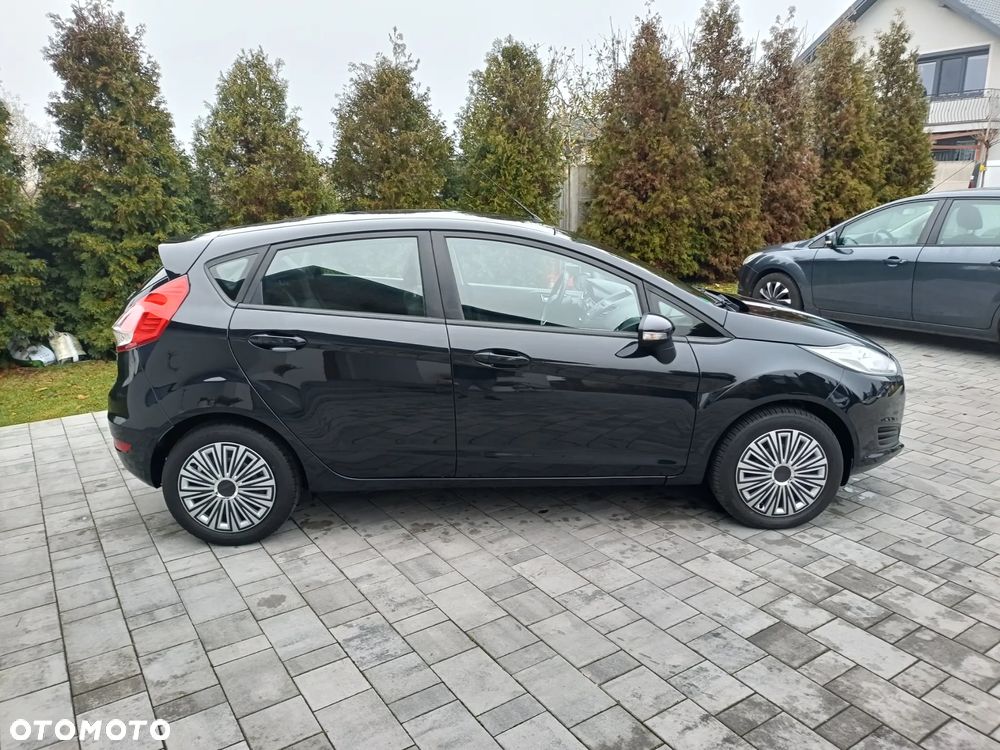 Ford Fiesta - 15