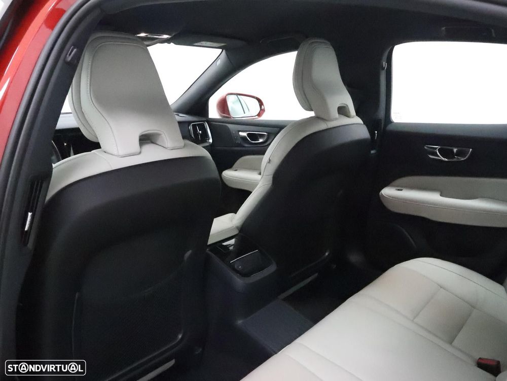 Volvo S60 2.0 T8 PHEV Inscription AWD - 30