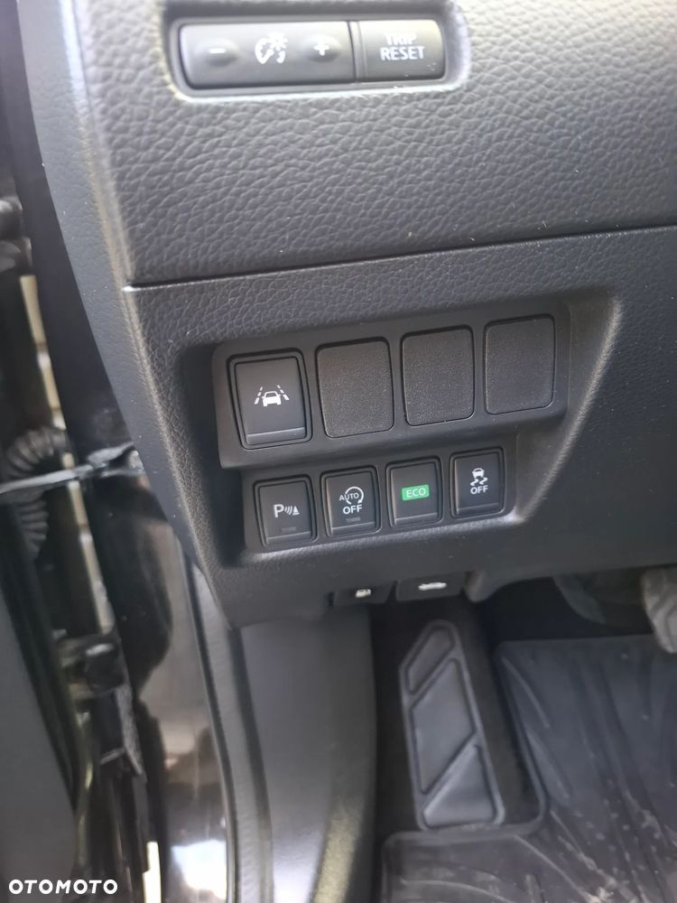 Nissan Qashqai 1.6 dCi Xtronic TEKNA+ - 11