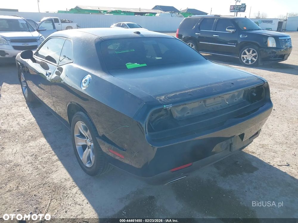 Dodge Challenger - 3