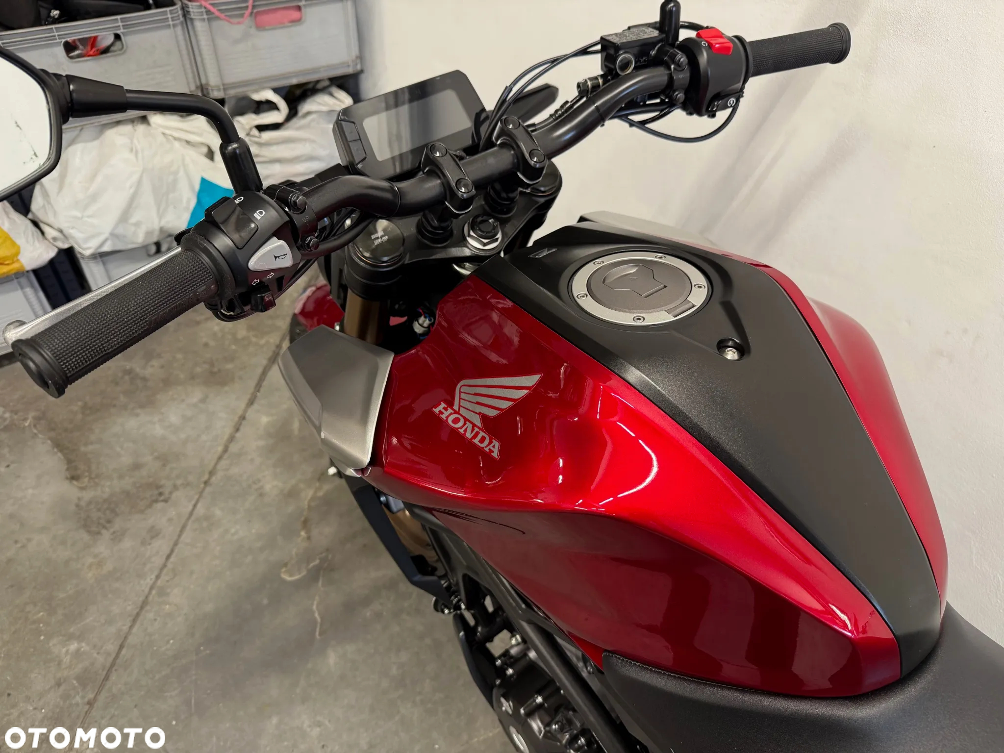 Honda CB - 21