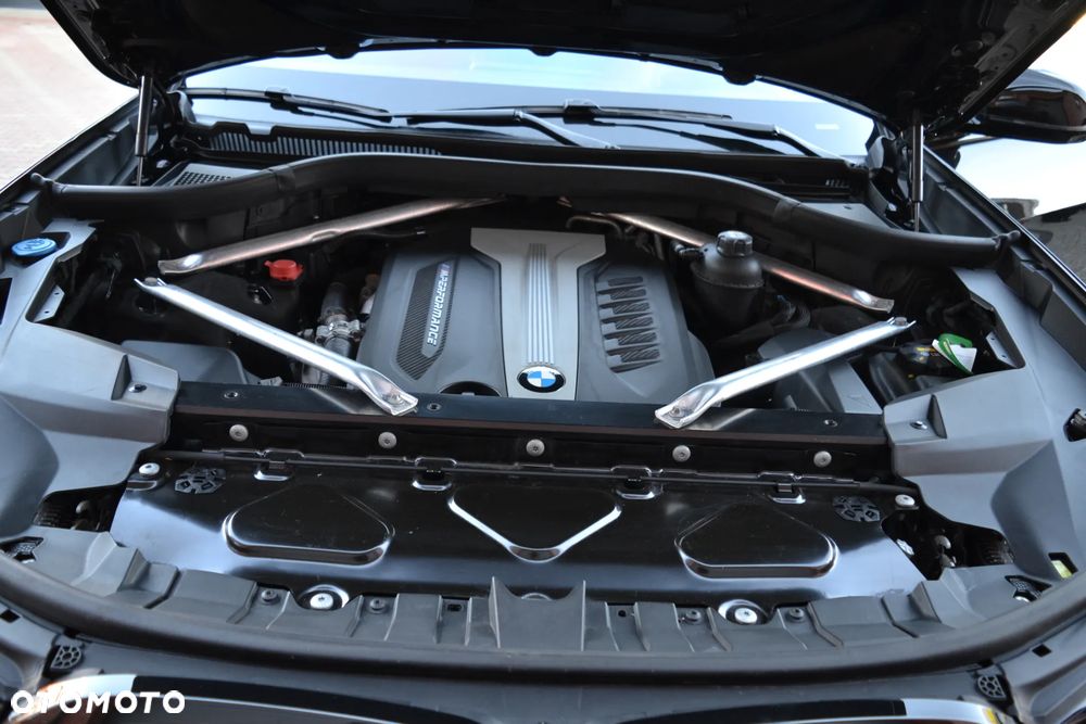BMW X7 - 26