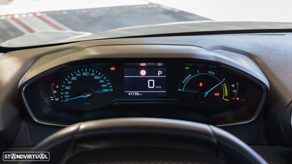Peugeot 208 1.2 Hybrid Allure e-DCS6 - 7
