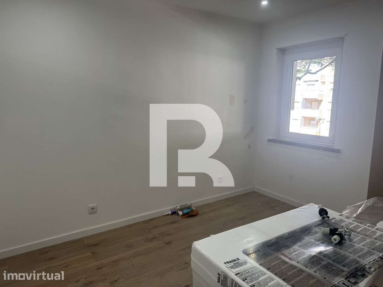 Apartamento T3 totalmente remodelado na Reboleira - Grande imagem: 5/10