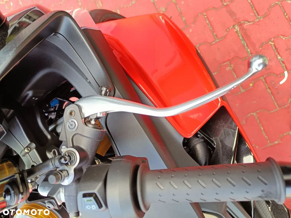 Aprilia RSV - 17