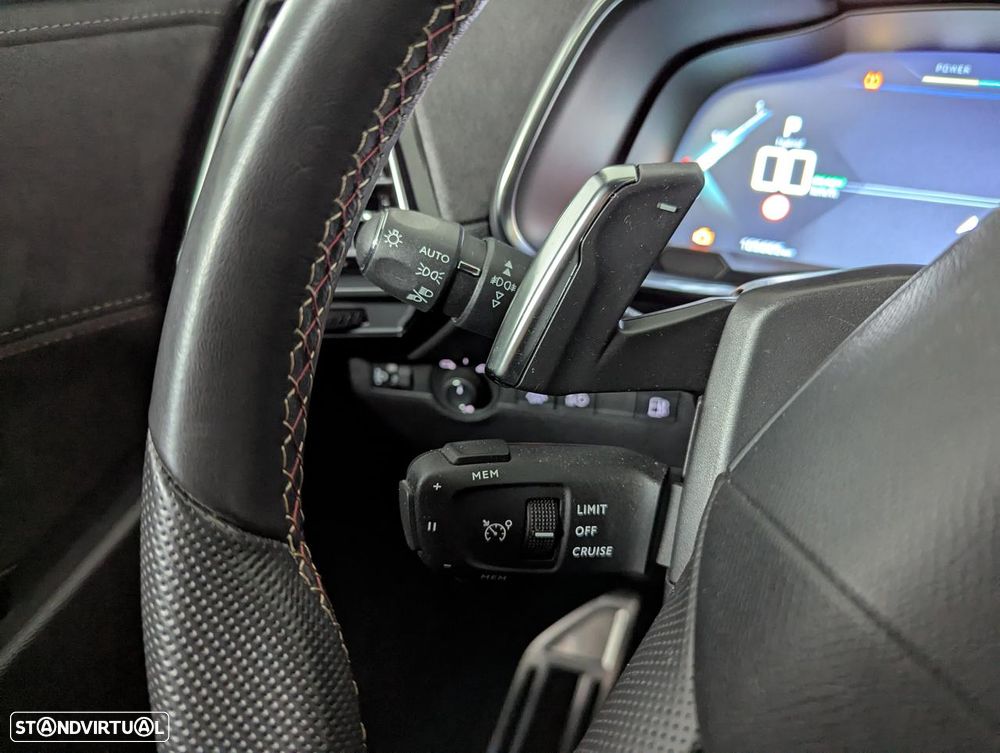 DS DS7 Crossback - 14