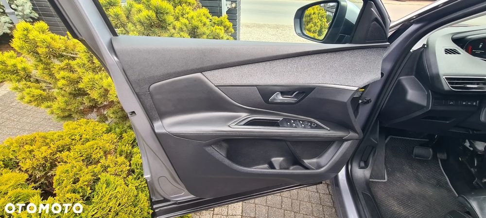 Peugeot 3008 1.6 THP Allure S&S EAT6 - 25